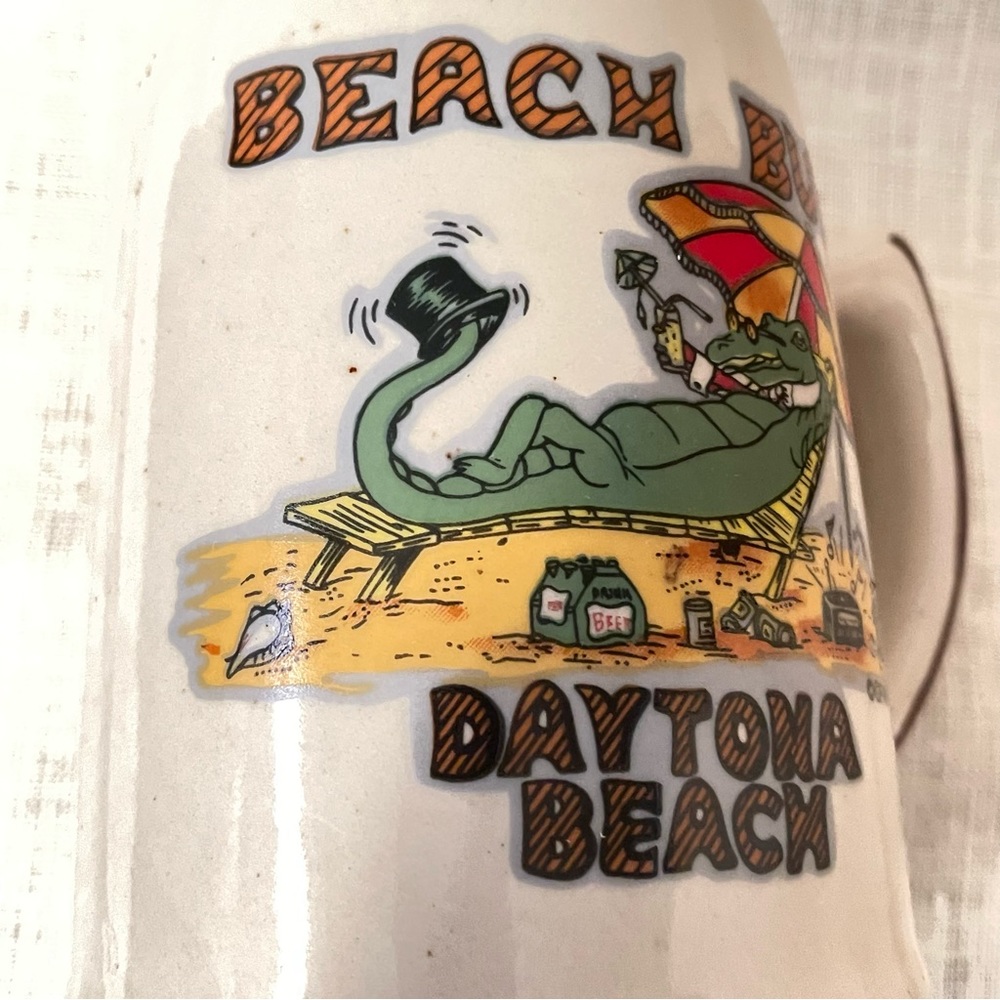 Vintage excellent condition, Daytona Beach Beach Bum, large mug - Picture 8 of 8